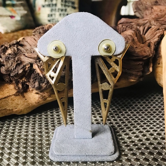 Vintage MCM Costume Gold Tone & Black Triangle Geometric Shape Post Earrings - Picture 5 of 11